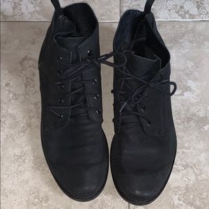 Sam Edelman Mare lace booties size 10